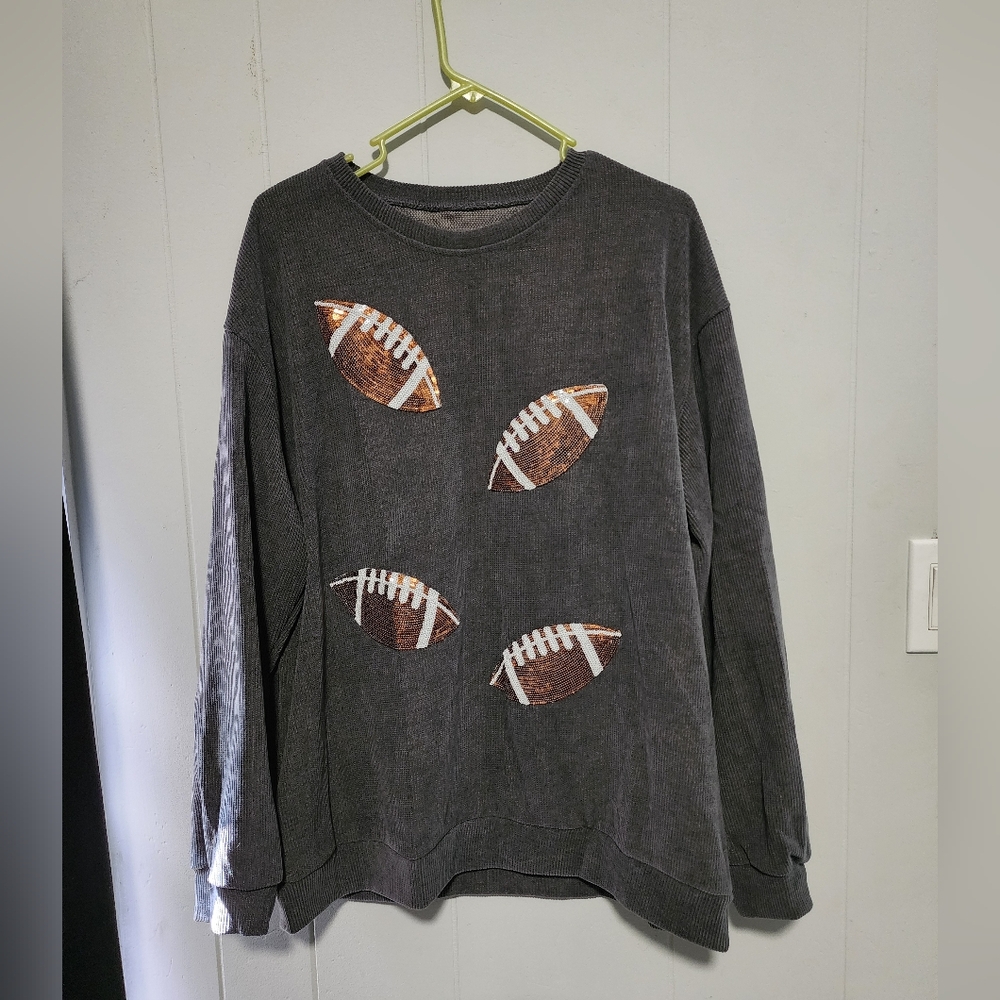 NIP Womens Gray Ultra Soft Sequin Long Sleeve Football Top. - Picture 4 of 15